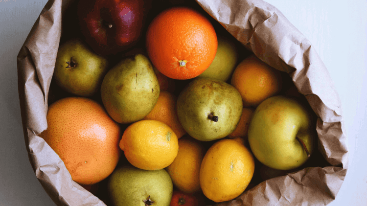 manzanas peras cítricos